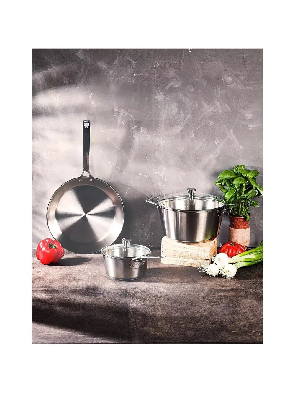 599$ Cristel 1826 Collection Cookware Set 5 Piece Set Size One Silver
